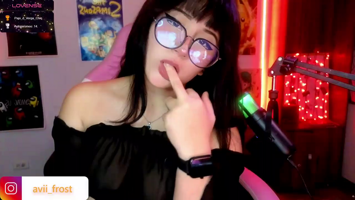 avi_frost