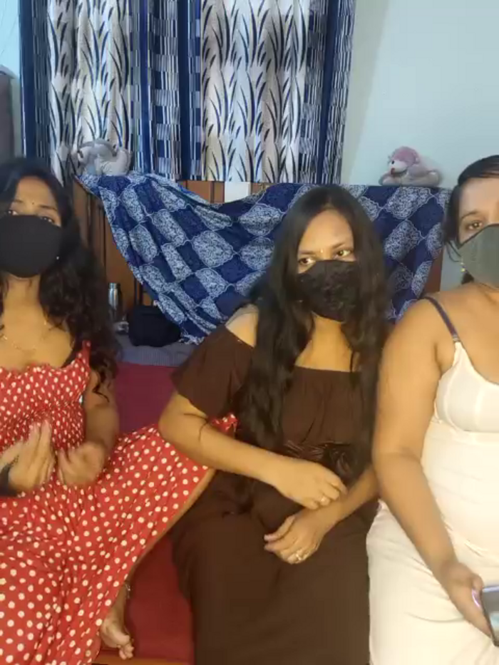 Indian_hotmilfs