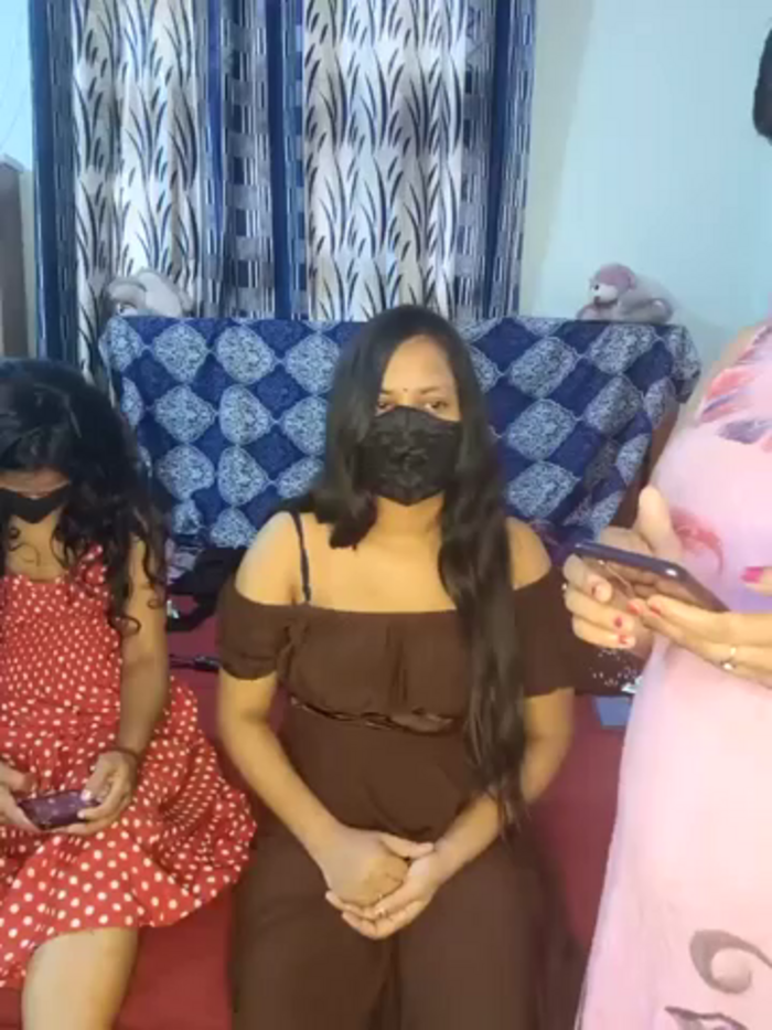 Indian_hotmilfs