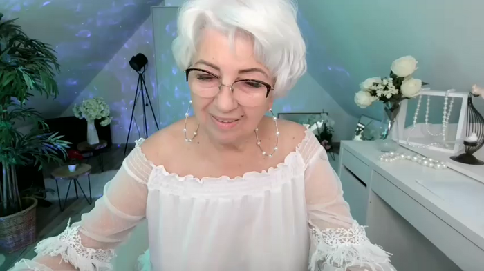 LovelyHelena