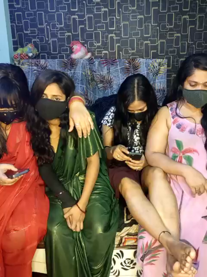 Indian_hotmilfs