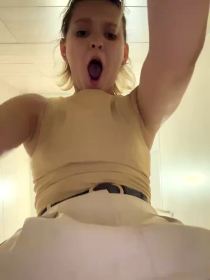 LeonaKeepFucking