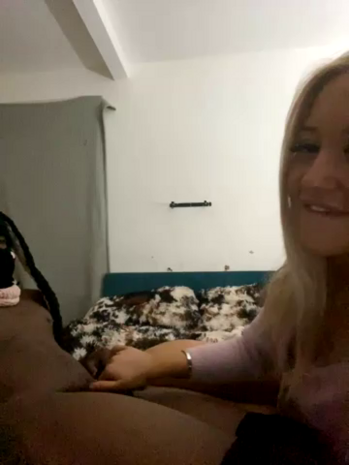 bbcandpetiteblonde1