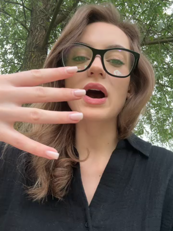 -AngelAri-