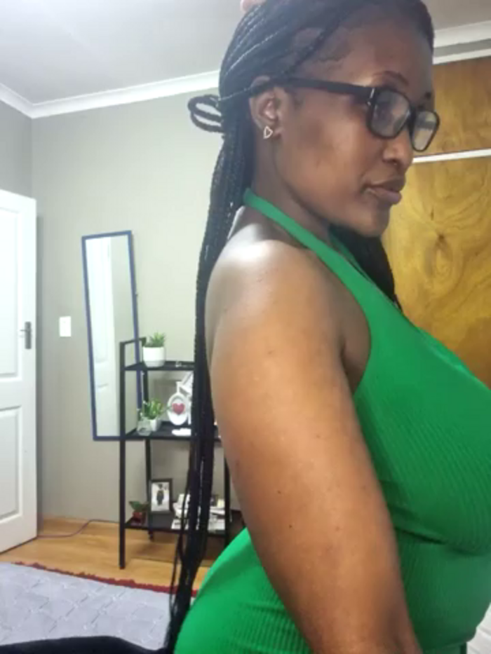 Bustygoddess32
