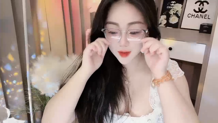 Monica-888