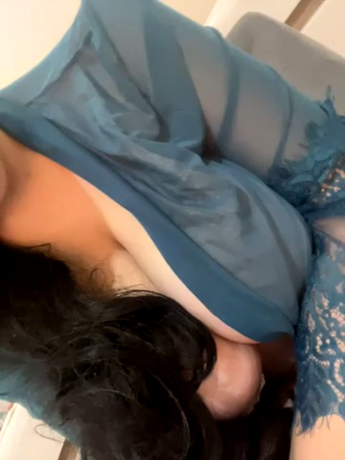 Naayaa12