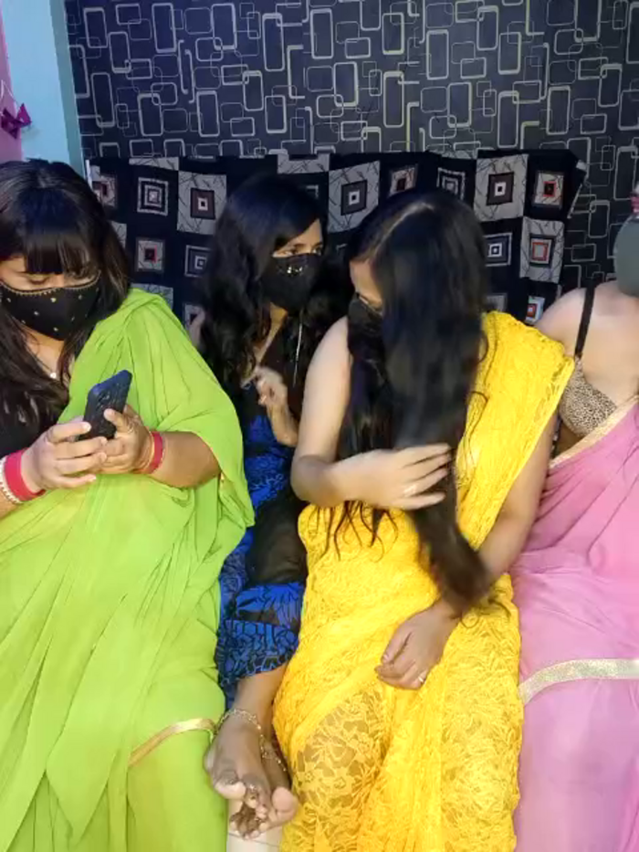 Indian_hotmilfs