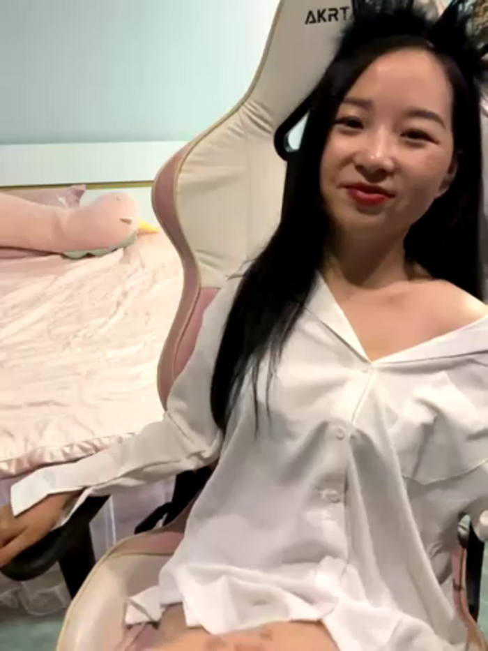 Q-Babyy