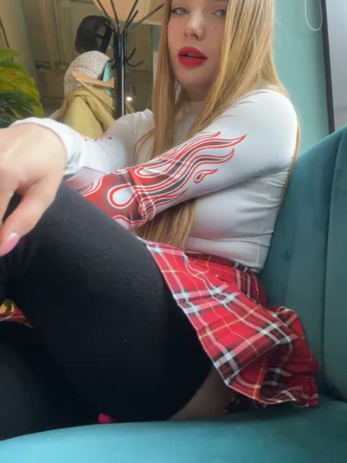 AmmyHot