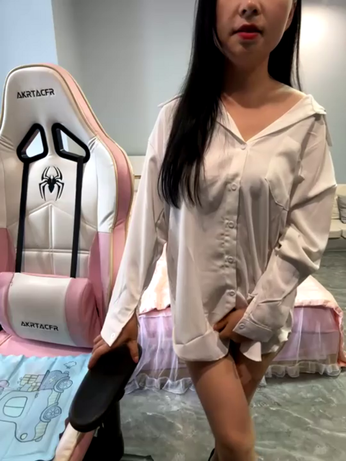 Q-Babyy