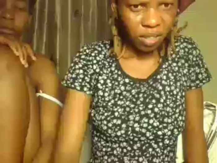 t-NaughtyLicia