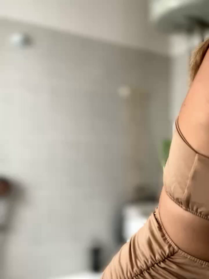 AnastasiaAniess