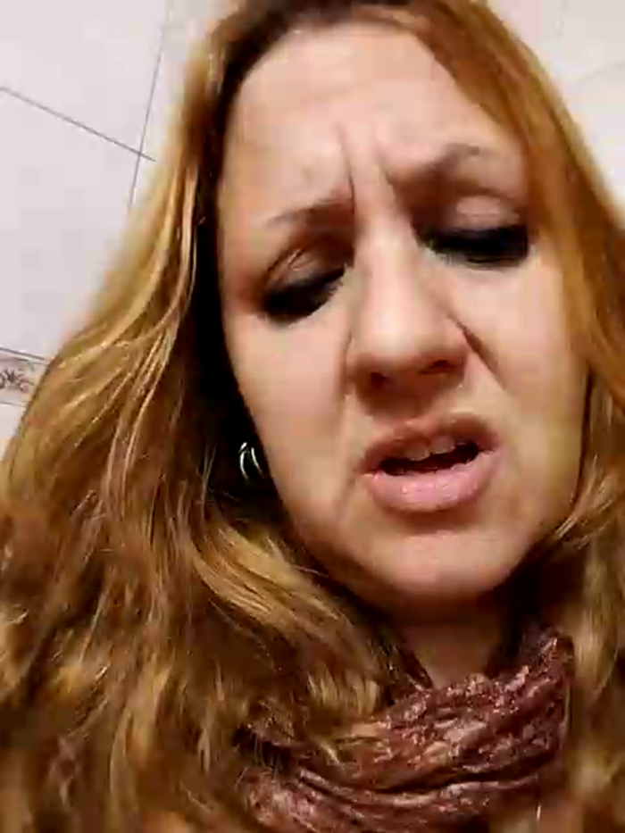 Hotbabysucks1
