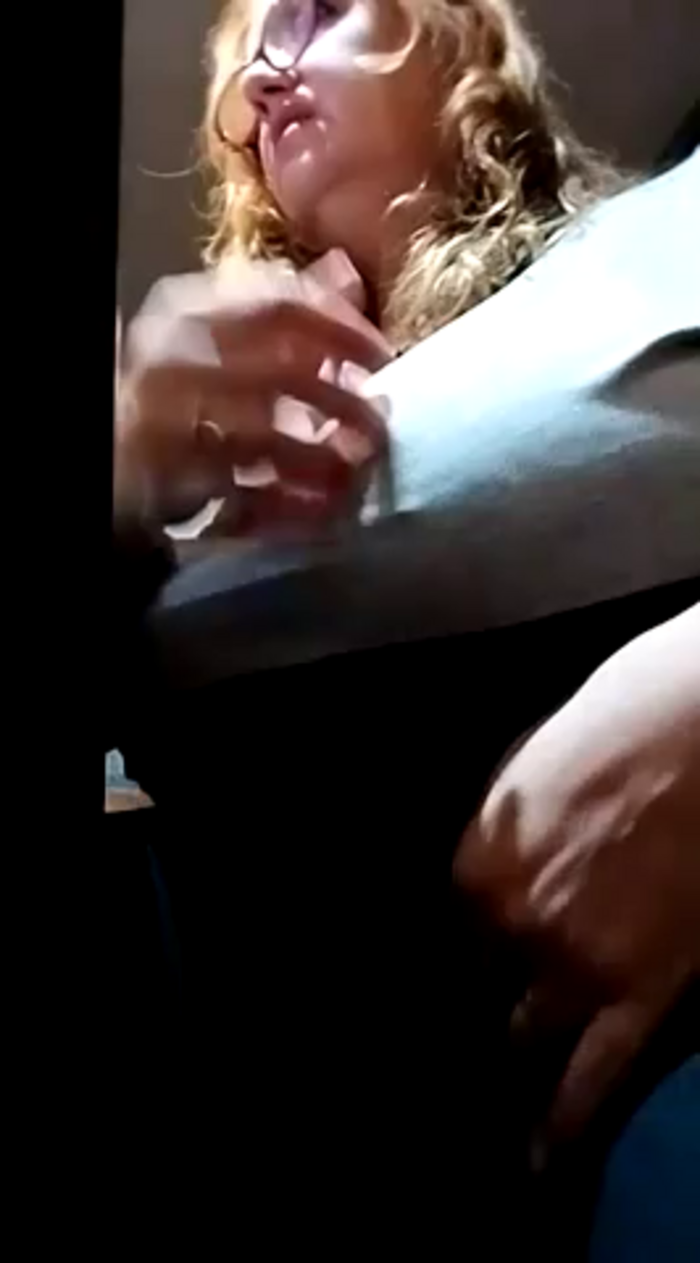 Hotbabysucks1