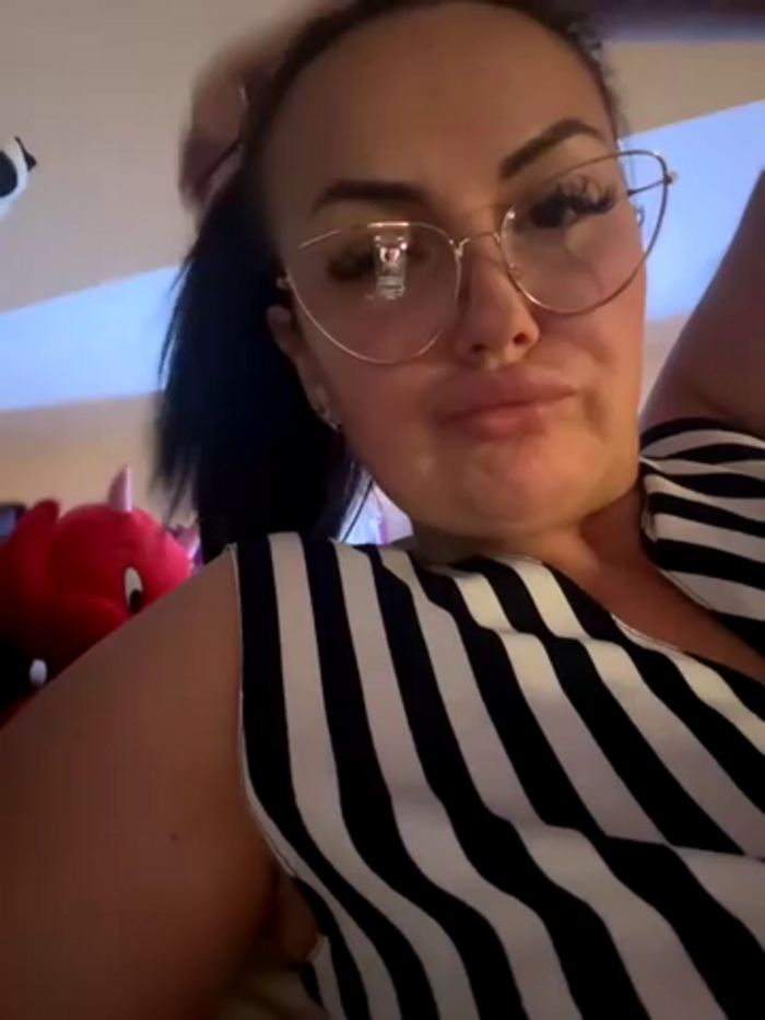Young_hot_mom