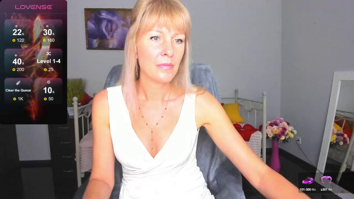 Anita_Tayson