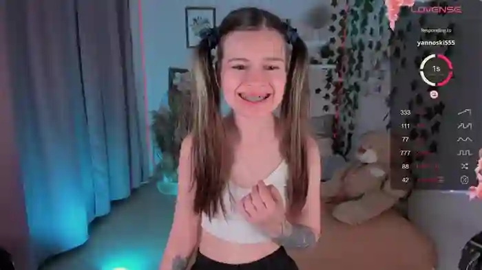 2024/06/06/stripchat-lil_amelie-19-38-49