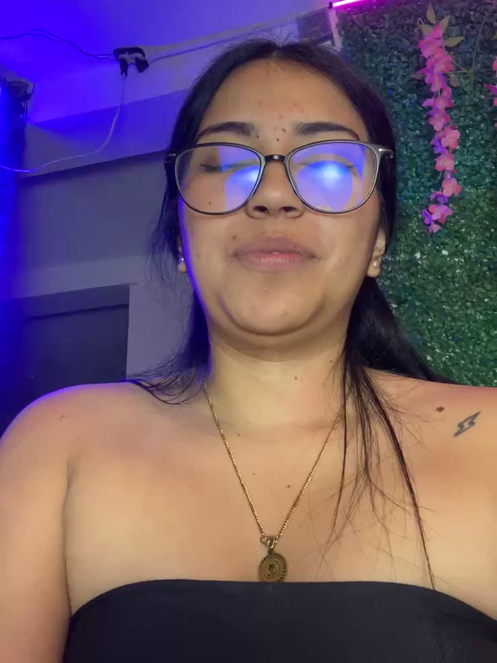 SaritaHot_69