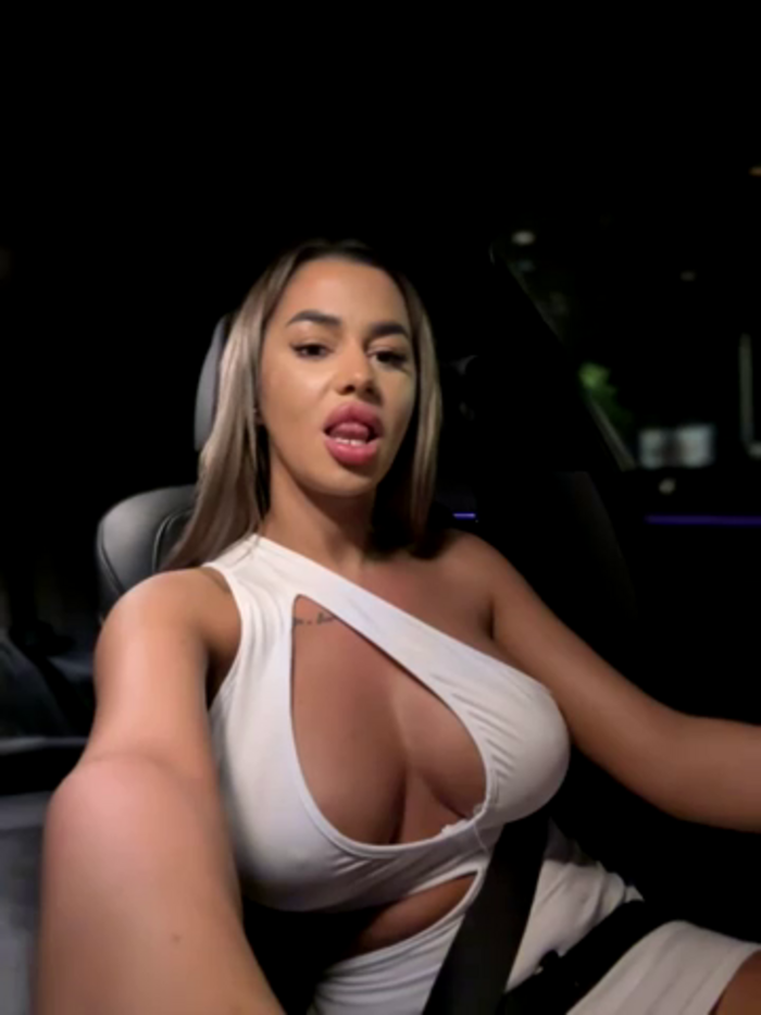 KirstieVegas