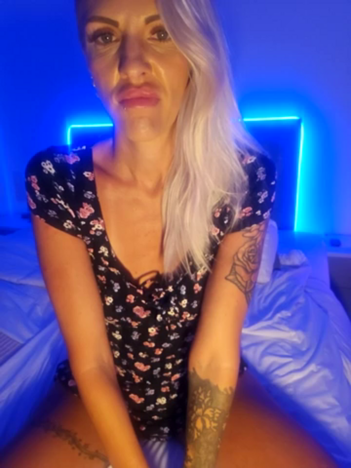 UK_Tall_Barbie_Slut