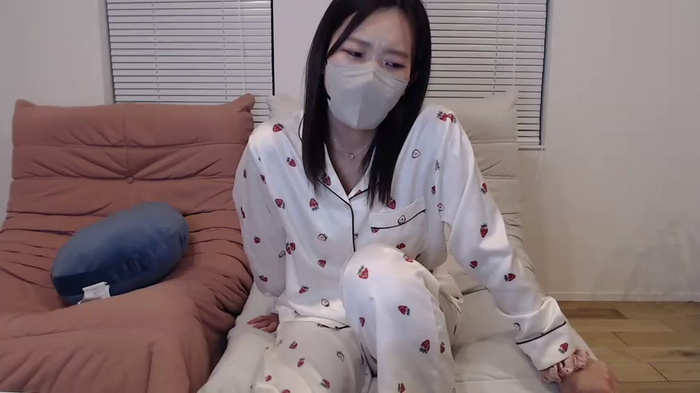 _Ema__