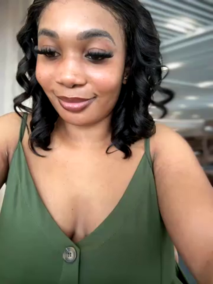 __Nessa__