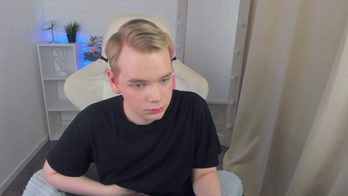 Cameron_Dean