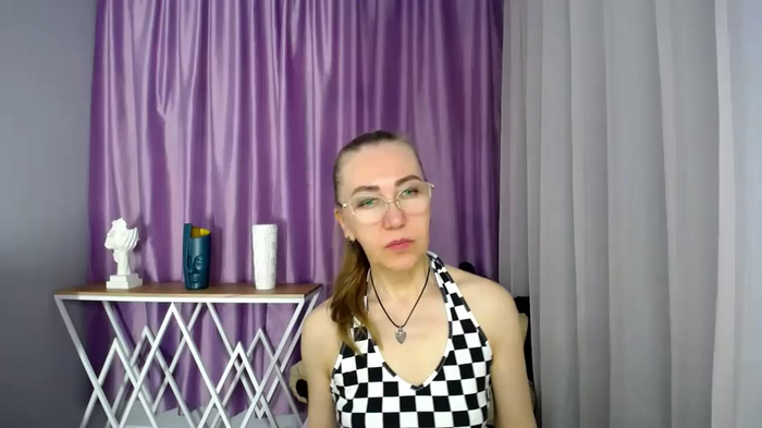 queen_a_n_i