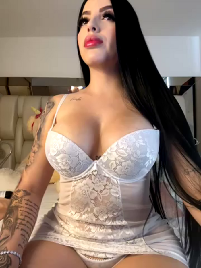 ALISSON_FOXXX1