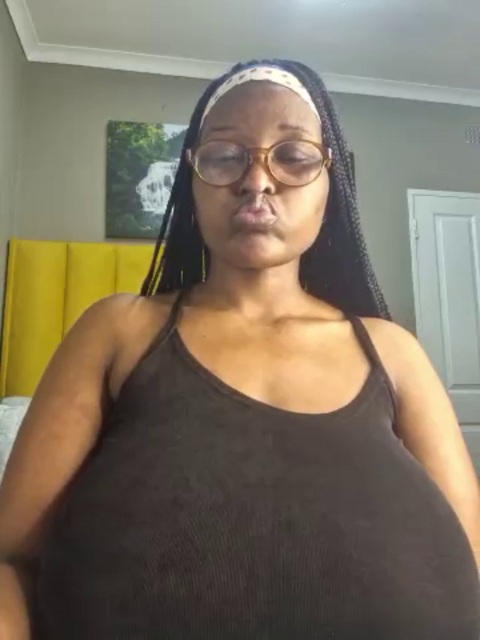 Bustygoddess32