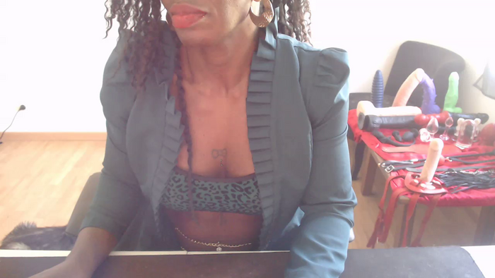 Queen_iyana