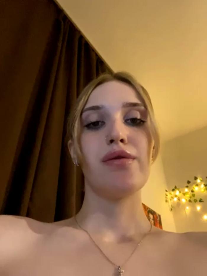 Tall_Lady