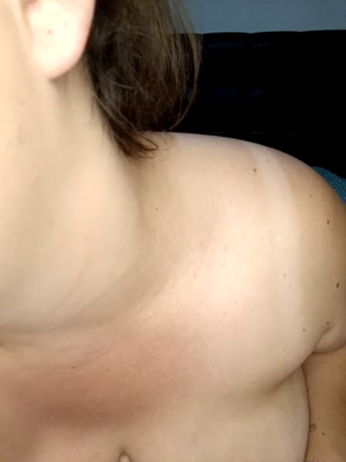 AK_95E_BIGBOOBS