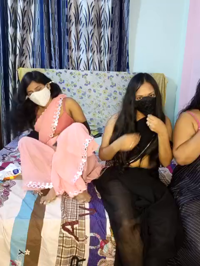 Indian_hotmilfs