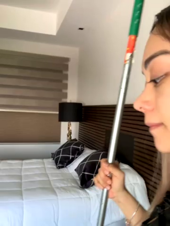 PinkBitch6
