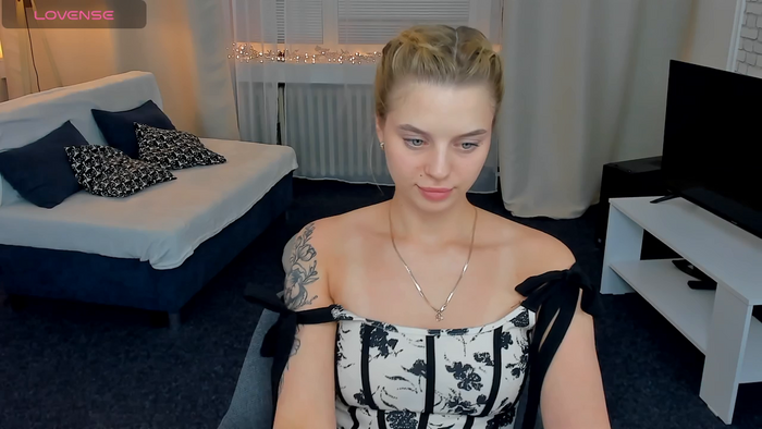 Alicia-Luv