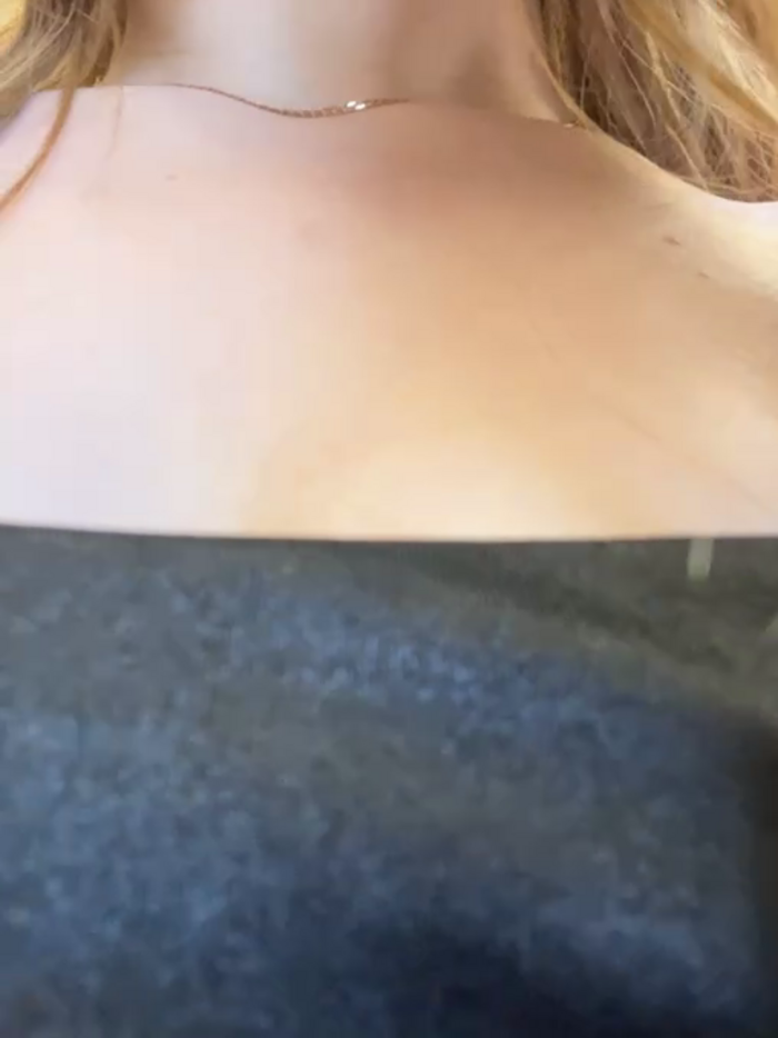 AmmyHot
