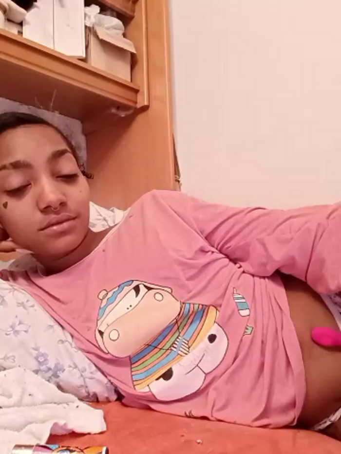 Laanegraofficial_