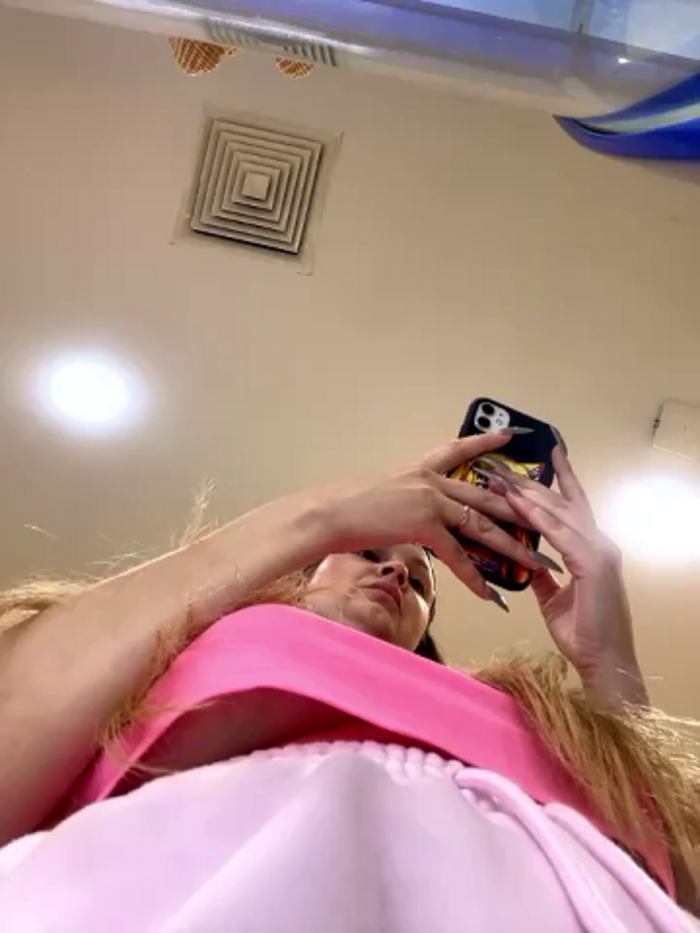 Teya_moon_