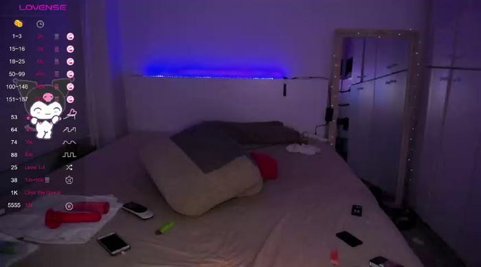 XiaWhitee