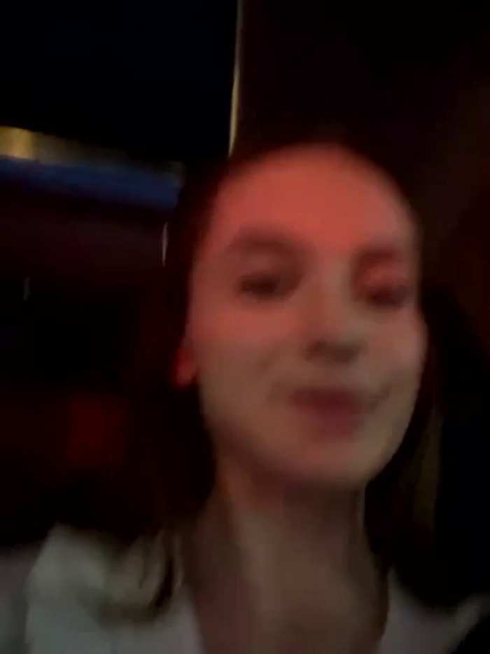 -AngelAri-