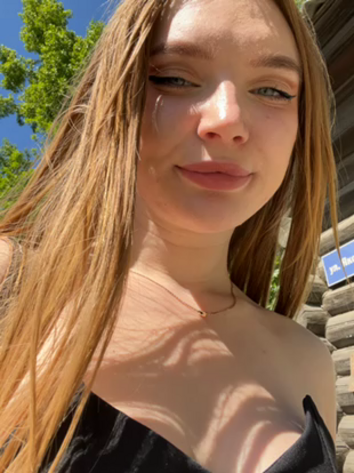 AmmyHot