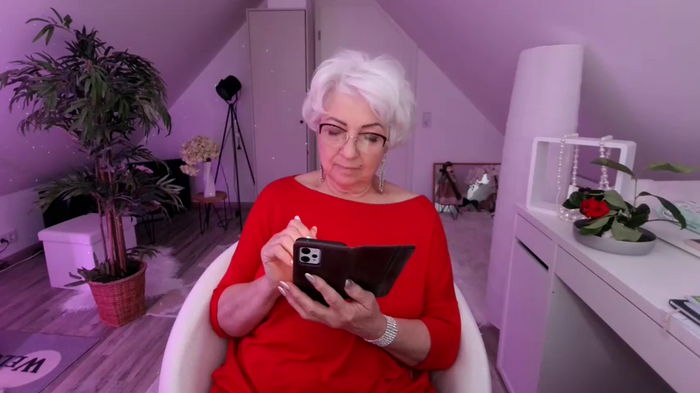 LovelyHelena