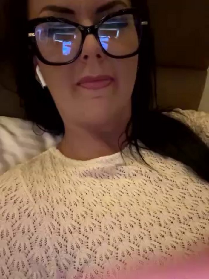 Young_hot_mom