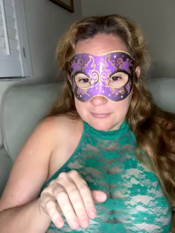 largeboobies30