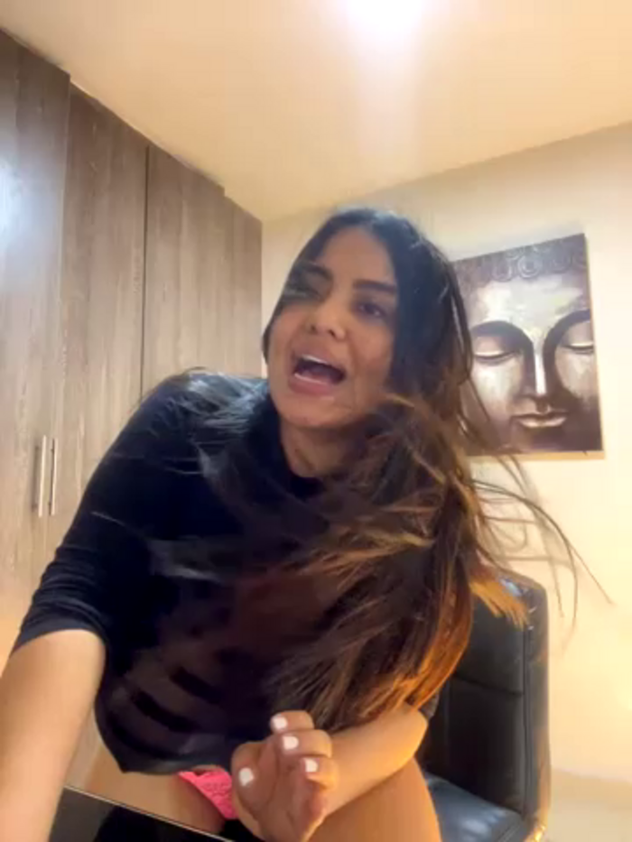 valeria2019hot