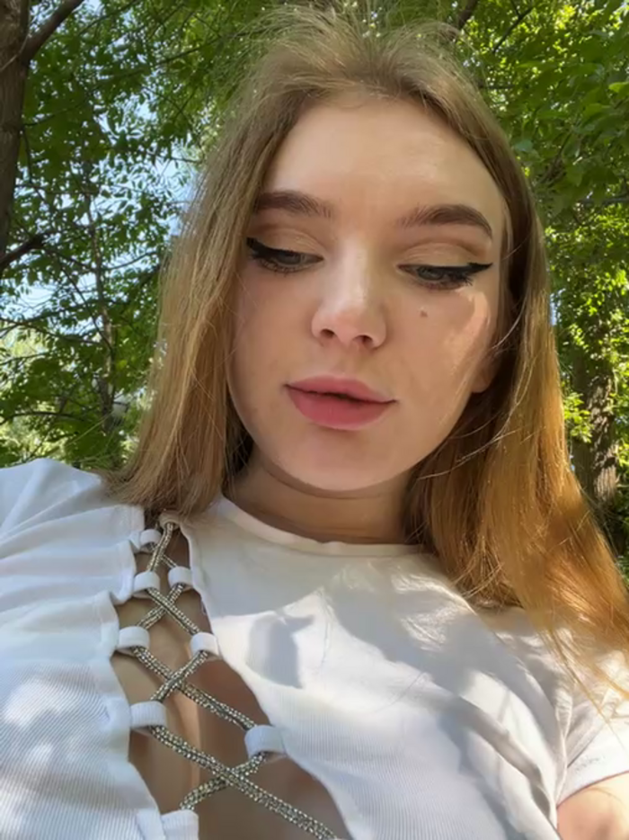 AmmyHot
