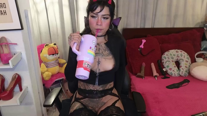 Scarlett_collins02