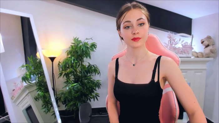 _AnnaLise__